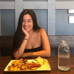 Meet your Posher, Quynh